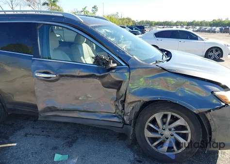 2015 Nissan Rogue Sl z USA, uszkodzony, nr VIN 5N1AT2MT7FC848567